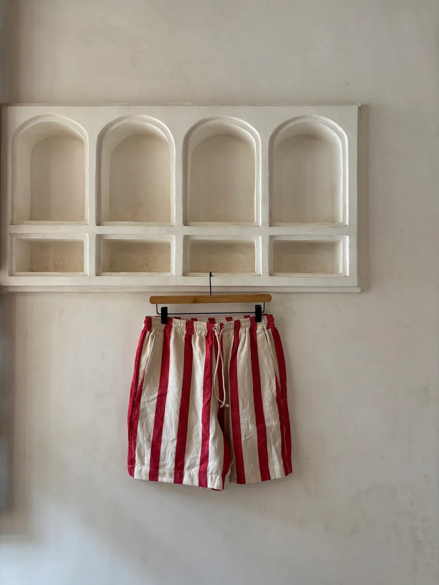 Red Siafu stripe short