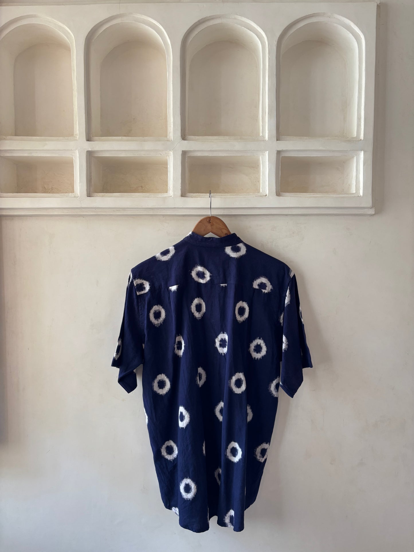 Circle shirt