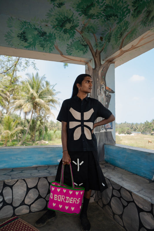 Vertebrae Symbolic Shirt (Black)