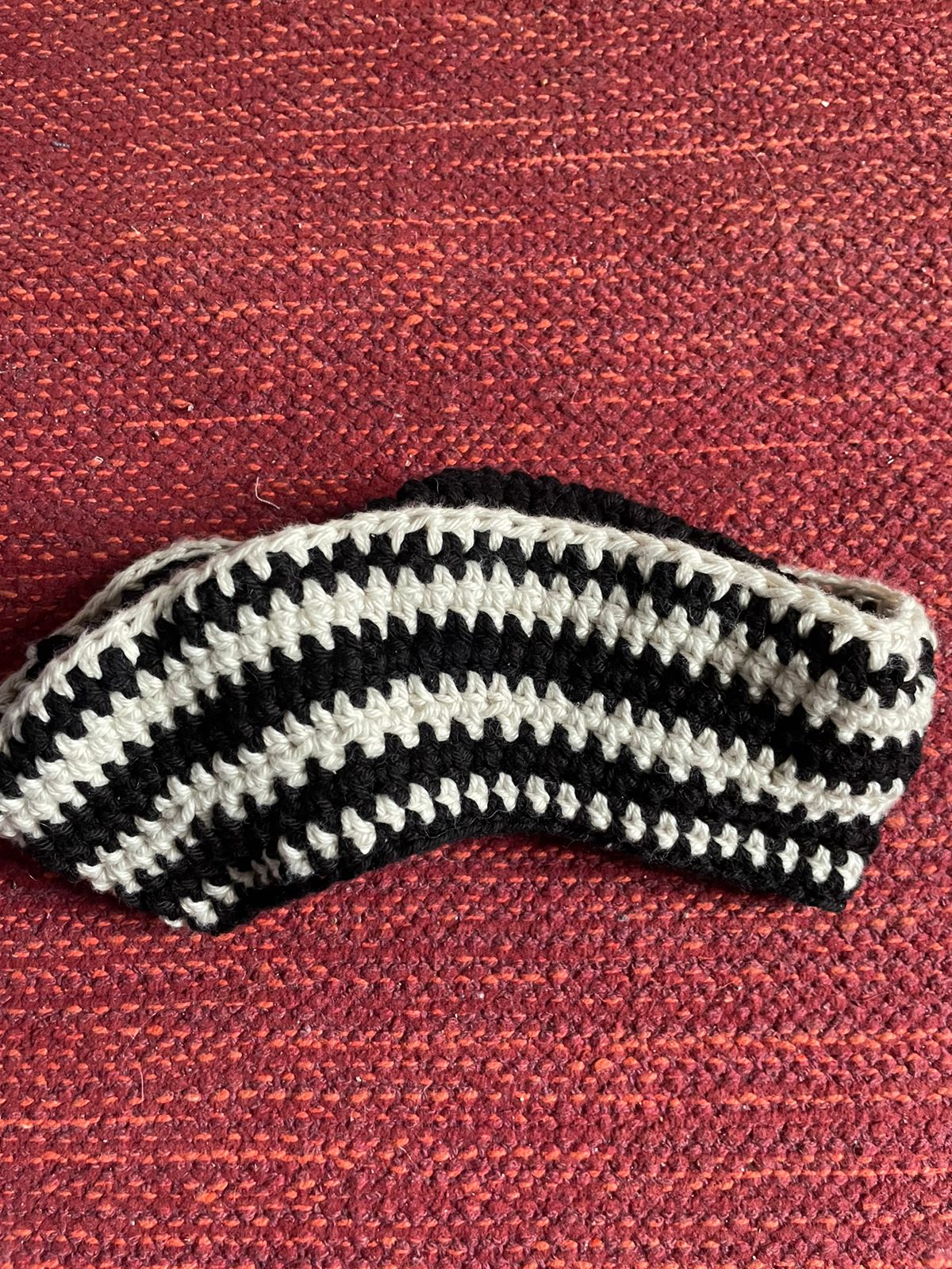 Pahadi Topi - Black and White