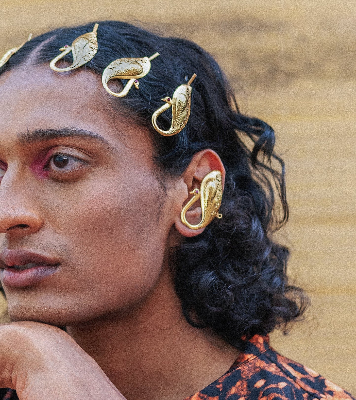 AZAAD | आज़ाद EAR LINKS (IN GOLD)