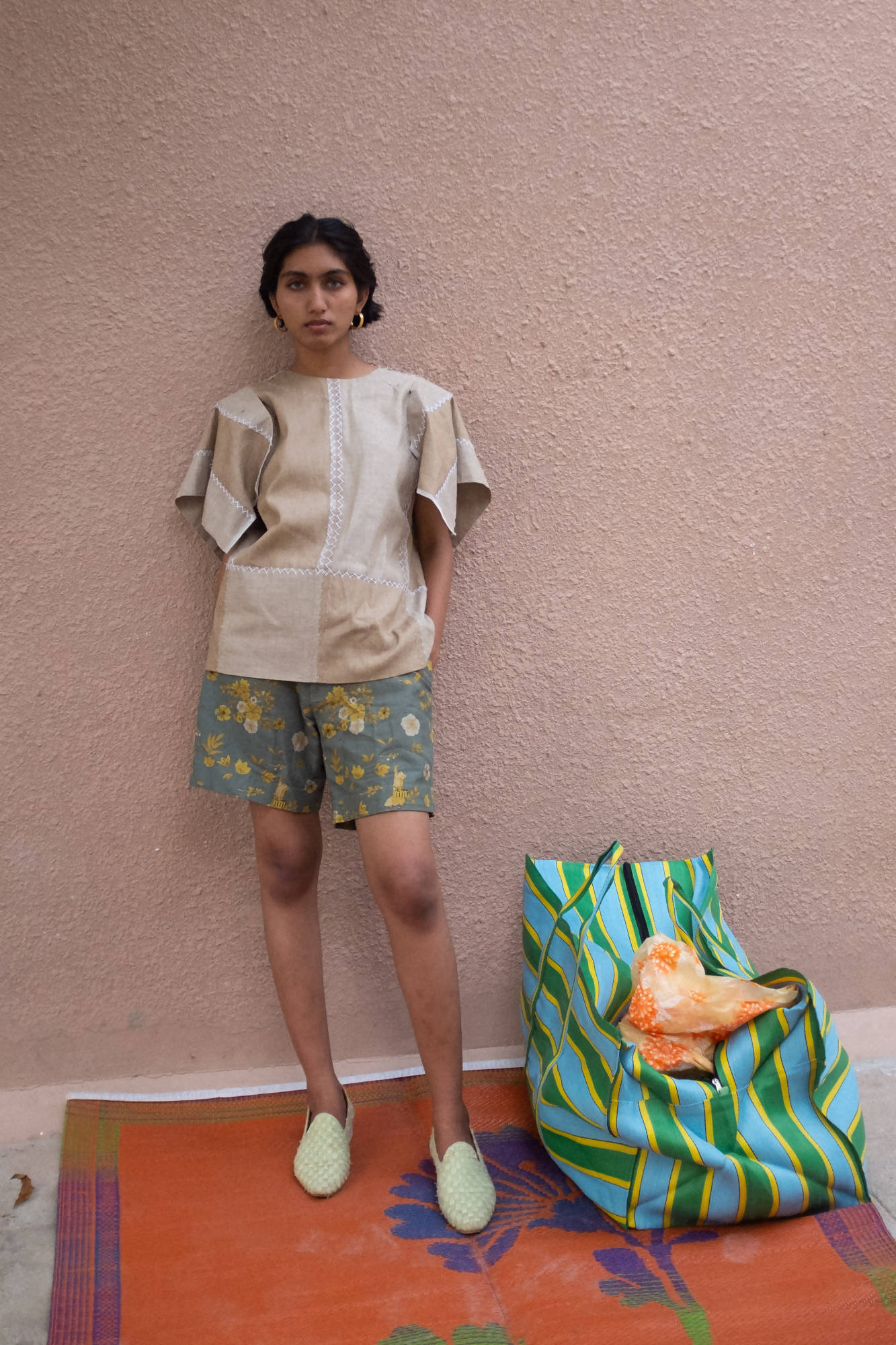 SHELL WOVEN TOP