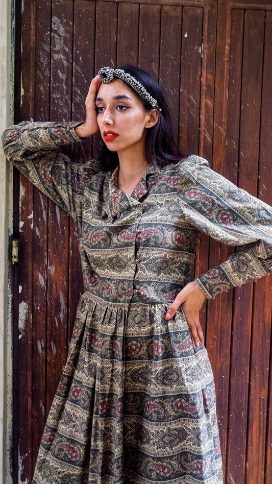Vintage: 1970s paisley dress by Victor Costa
