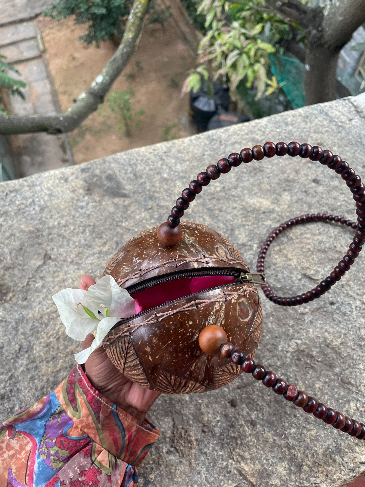 Leaf Carved Coconut Mini