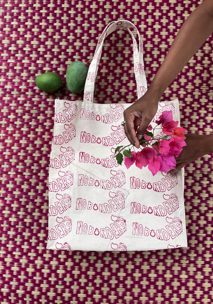 NO BORDERS BLOCK PRINTED TOTE BAG