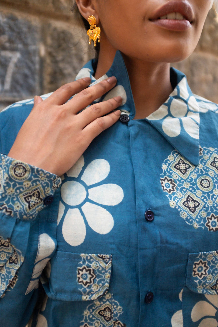 INDIGO FLOWER SHIRT