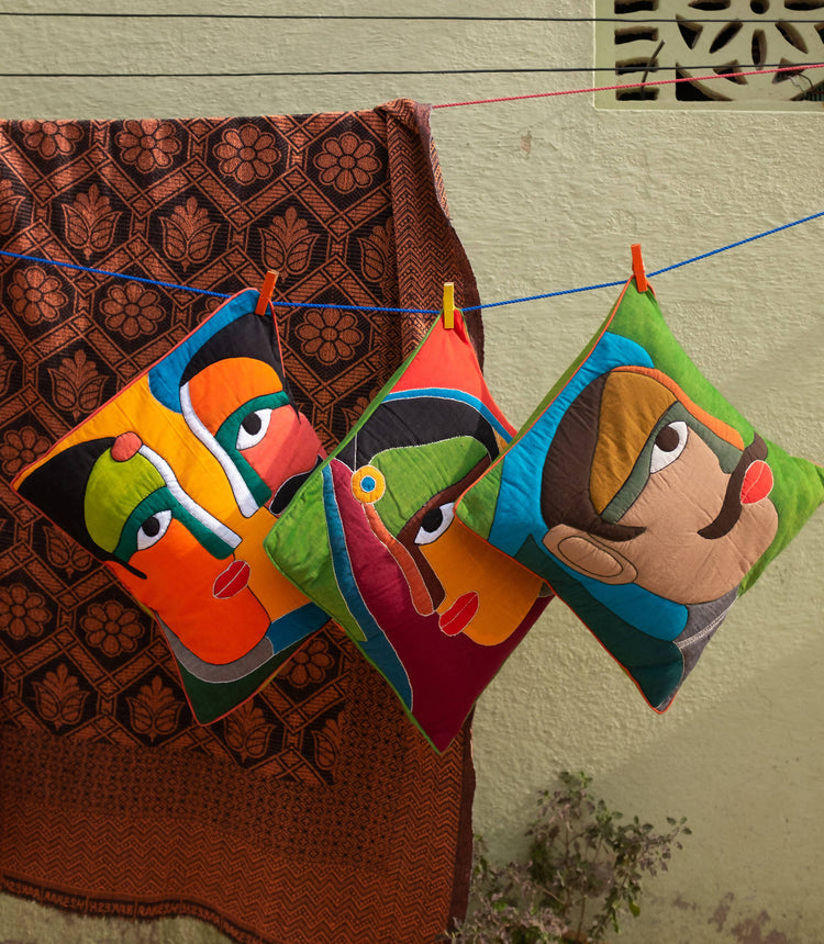 'NAR' SUJINI & APPLIQUE EMROIDERY COTTON CUSHION COVER