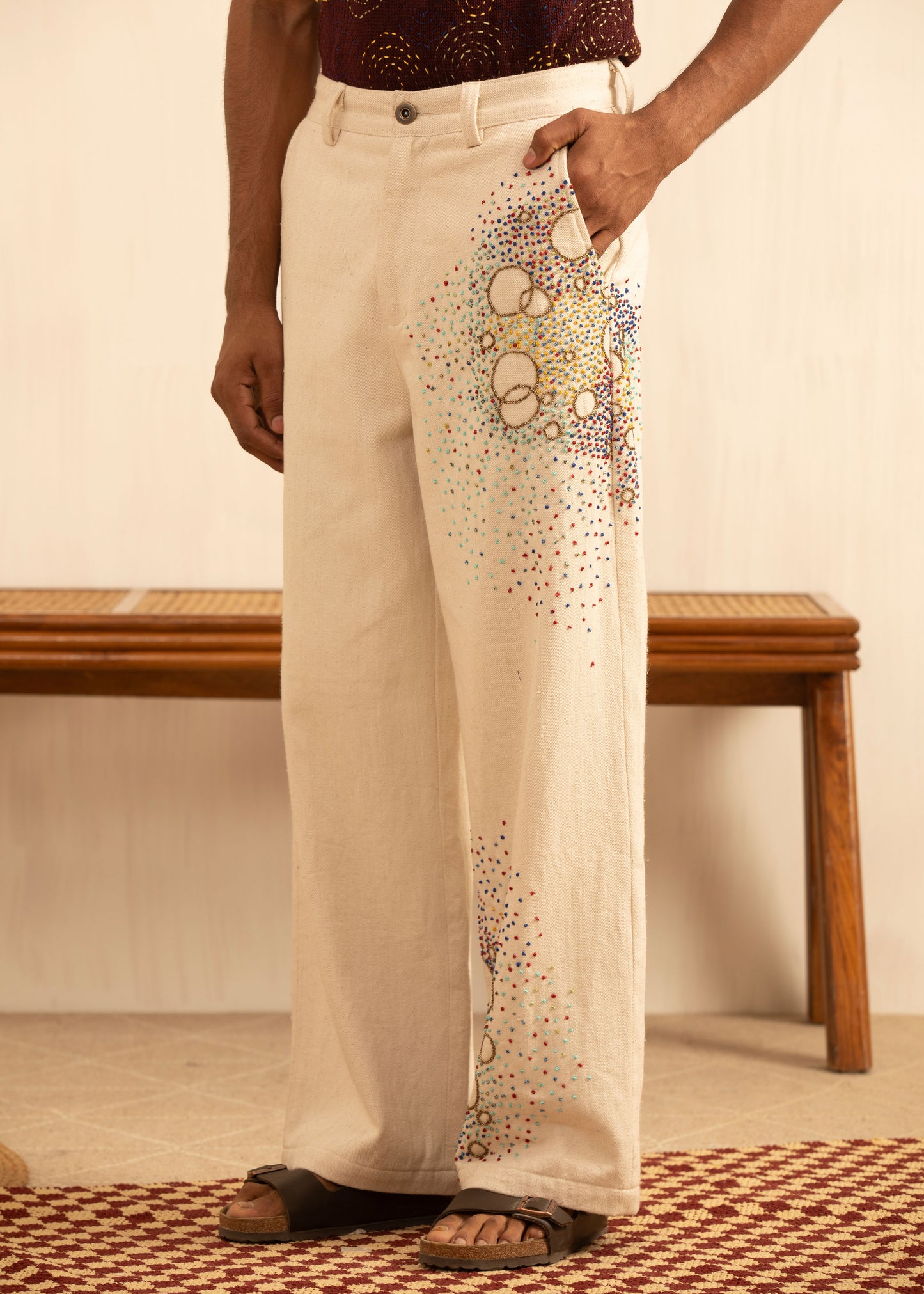 EMBROIDERED KNOTS PANTS