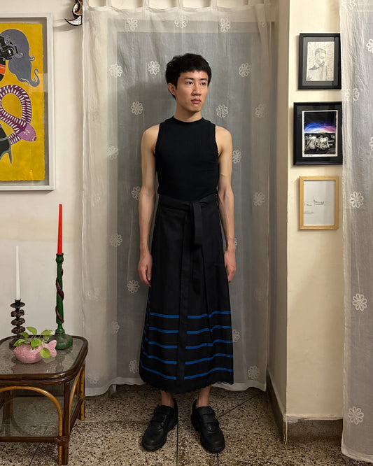 REVERSIBLE WRAP SKIRT BLACK AND BLUE