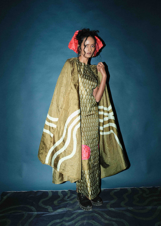 Silk Straight sleeveless dress with detachable cape