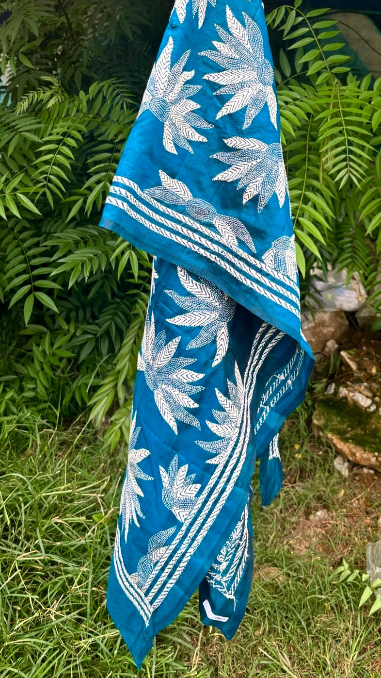 Blooming Blues Kantha Stole