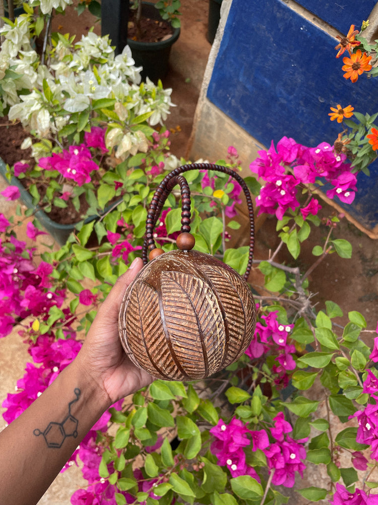 Leaf Carved Coconut Mini