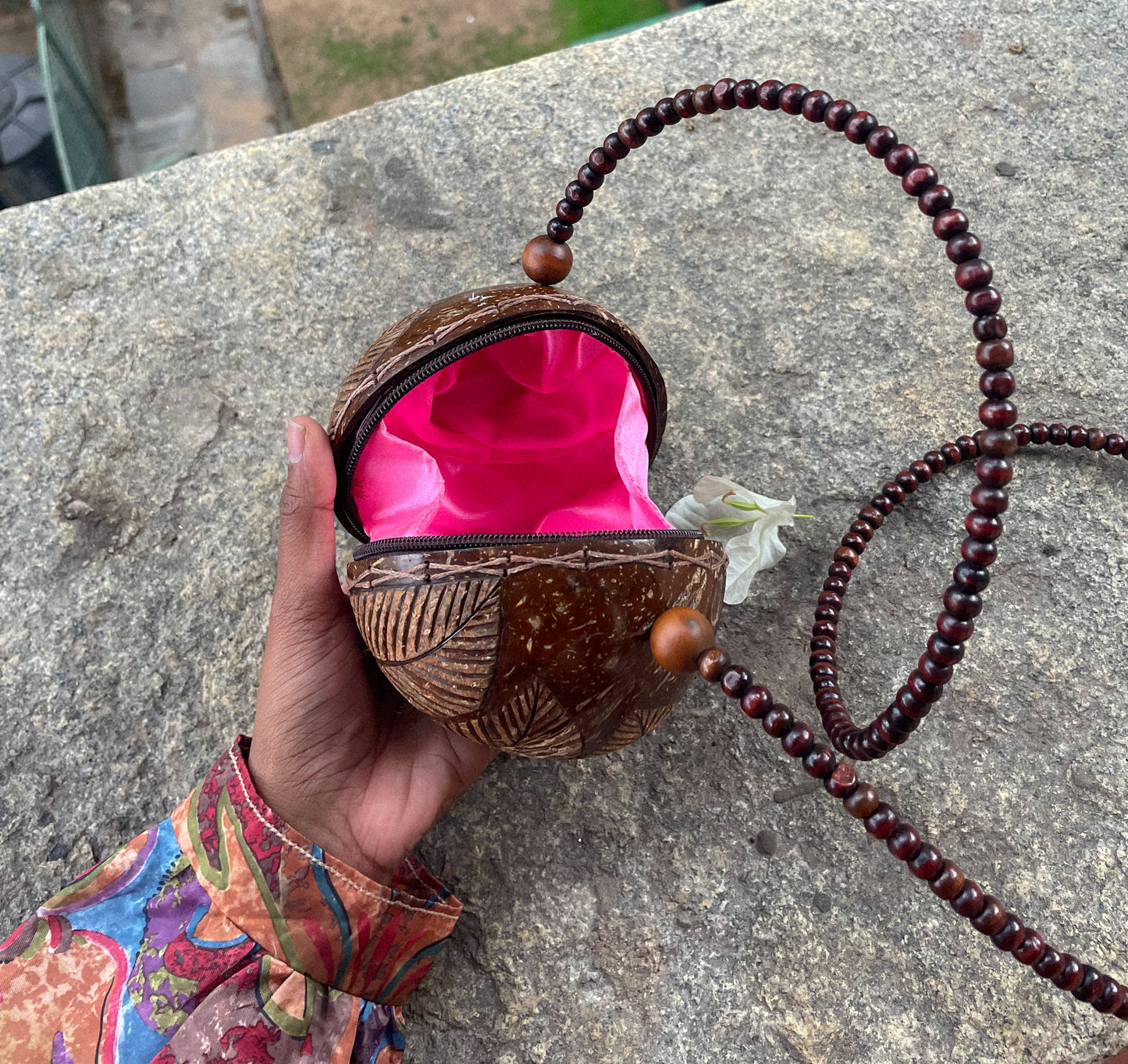 Flower Carved Coconut Mini