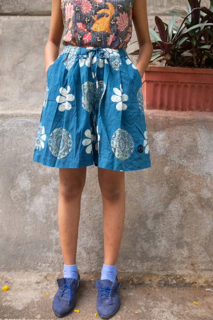 INDIGO FLOWER SHORTS